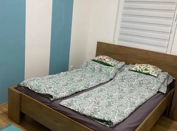 Apartament Makvirag *